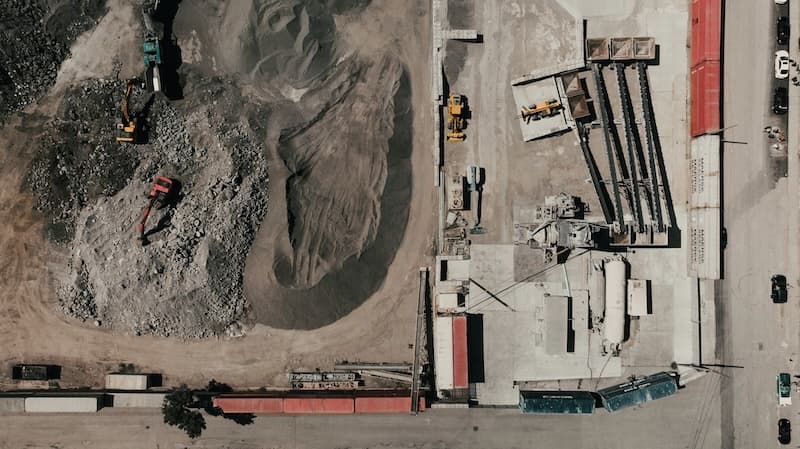 Sitio de Construcción Industrial — trabajo de fotografía y videografía aérea profesional en el sector de Construcción, capturado con dron por Dronologic en Querétaro