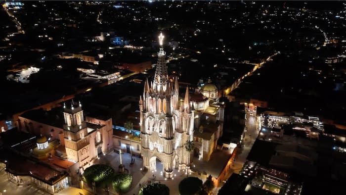 Video aéreo San Miguel de Allende con dron profesional - Dronologic Querétaro