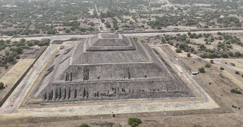 Vista Aérea Turística — trabajo de fotografía y videografía aérea profesional en el sector de Turismo, capturado con dron por Dronologic en Querétaro